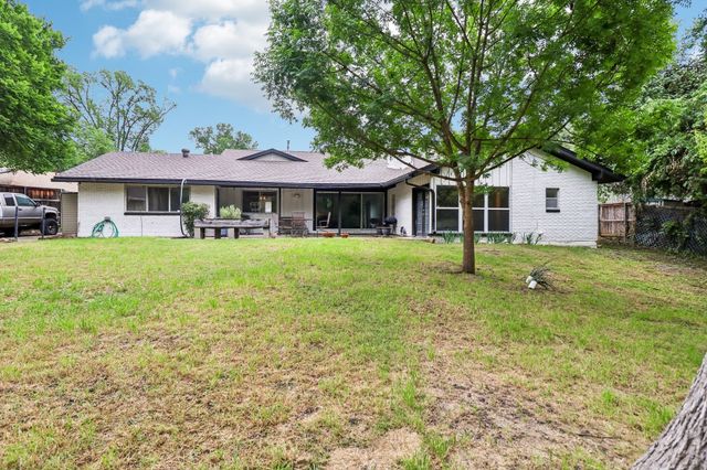 10255 Timber Trail Drive, Dallas, TX 75229