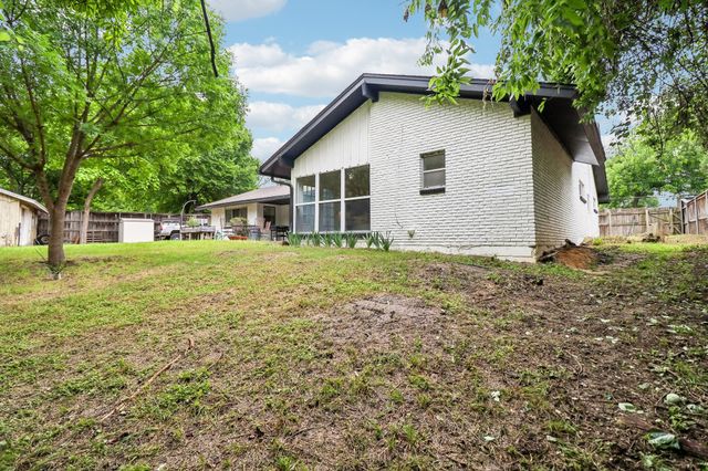 10255 Timber Trail Drive, Dallas, TX 75229