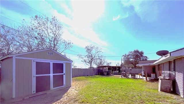 500 Lincoln Lane, La Feria, TX 78559
