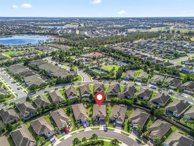 2670 Stargrass Circle, Clermont, FL 34715