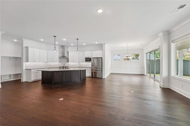 716 Elizabeth Trail, Woodstock, GA 30189