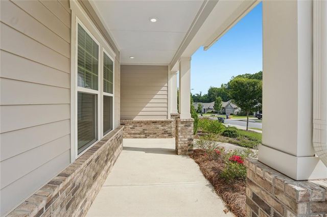 716 Elizabeth Trail, Woodstock, GA 30189
