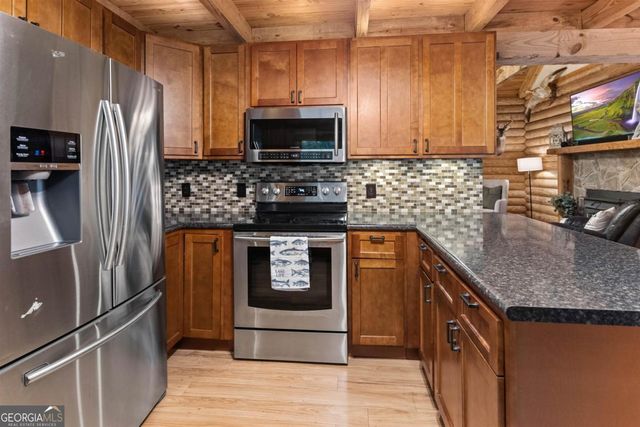 224 Loch Way, Eatonton, GA 31024
