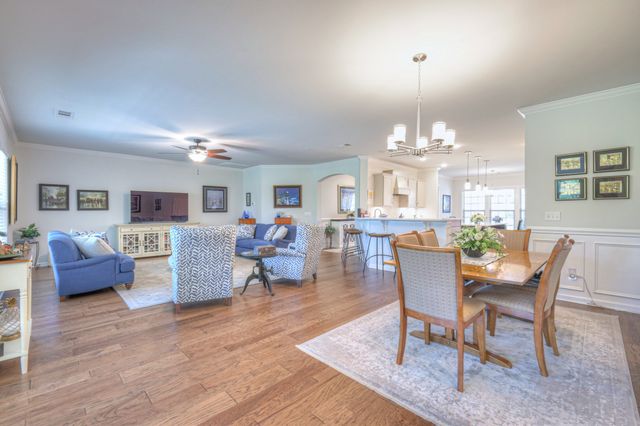 2124 Loudon Hl, Spring Hill, TN 37174