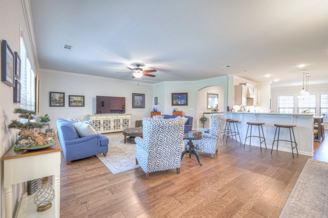 2124 Loudon Hl, Spring Hill, TN 37174