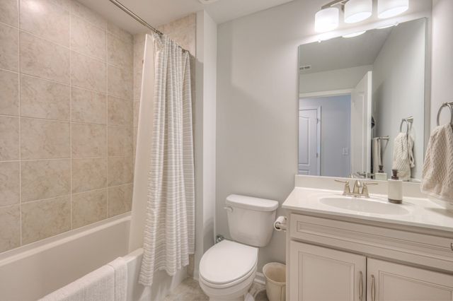 2124 Loudon Hl, Spring Hill, TN 37174