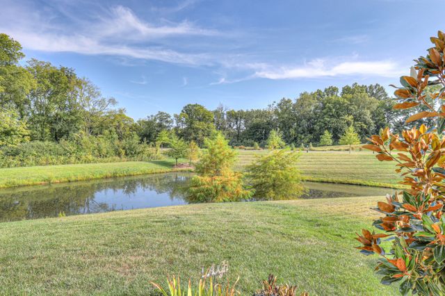 2124 Loudon Hl, Spring Hill, TN 37174