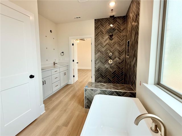3103 14th Street, Rogers, AR 72758