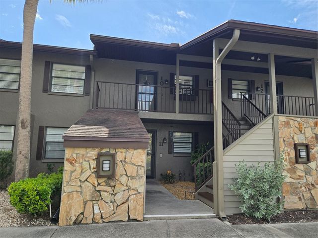 927 CAPRI ISLES BOULEVARD 10, Venice, FL 34292