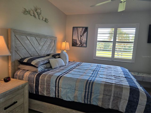 927 CAPRI ISLES BOULEVARD 10, Venice, FL 34292