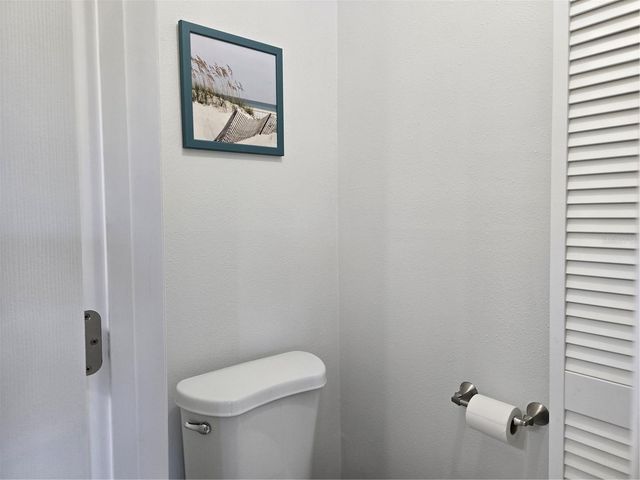 927 CAPRI ISLES BOULEVARD 10, Venice, FL 34292