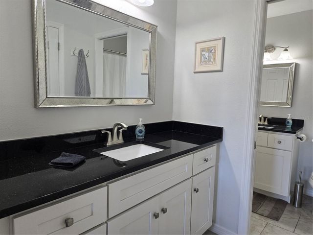 927 CAPRI ISLES BOULEVARD 10, Venice, FL 34292