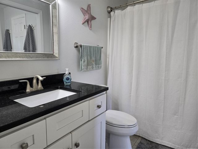 927 CAPRI ISLES BOULEVARD 10, Venice, FL 34292