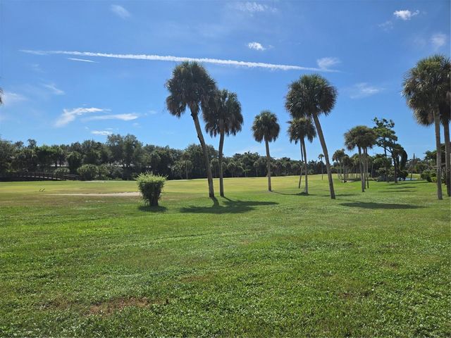 927 CAPRI ISLES BOULEVARD 10, Venice, FL 34292