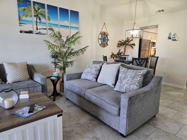 927 CAPRI ISLES BOULEVARD 10, Venice, FL 34292