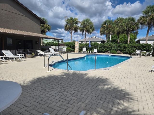 927 CAPRI ISLES BOULEVARD 10, Venice, FL 34292