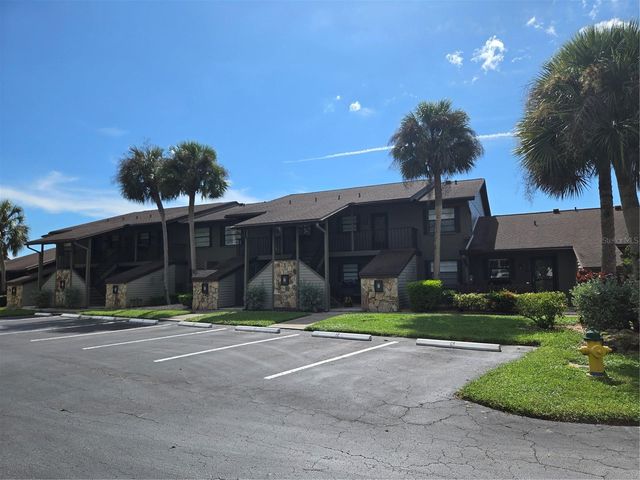 927 CAPRI ISLES BOULEVARD 10, Venice, FL 34292