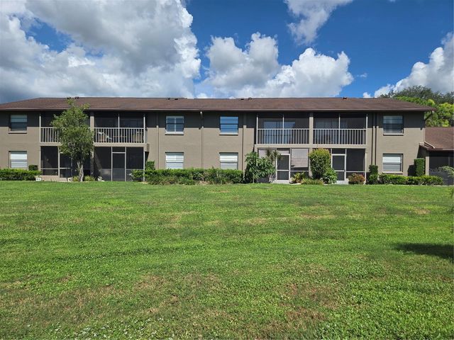927 CAPRI ISLES BOULEVARD 10, Venice, FL 34292