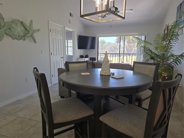 927 CAPRI ISLES BOULEVARD 10, Venice, FL 34292