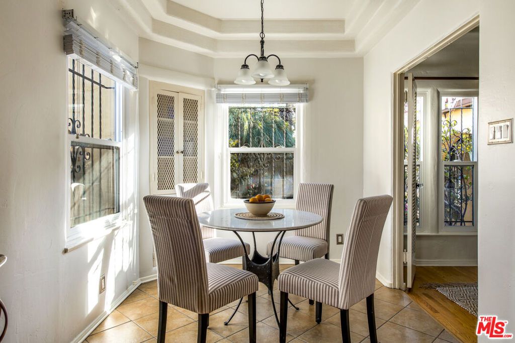 Image 20 of property listing at 6427 Lindenhurst Avenue, Los Angeles, CA 90048