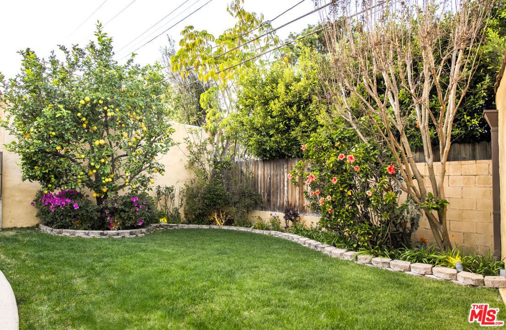 Image 42 of property listing at 6427 Lindenhurst Avenue, Los Angeles, CA 90048