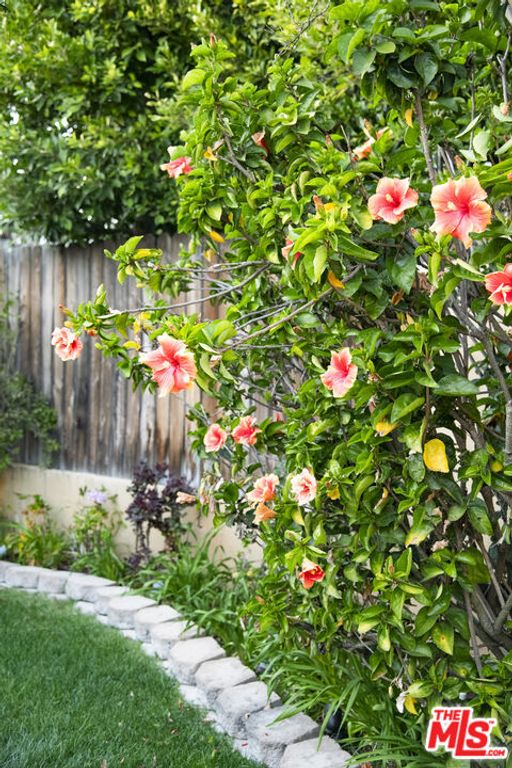 Image 46 of property listing at 6427 Lindenhurst Avenue, Los Angeles, CA 90048