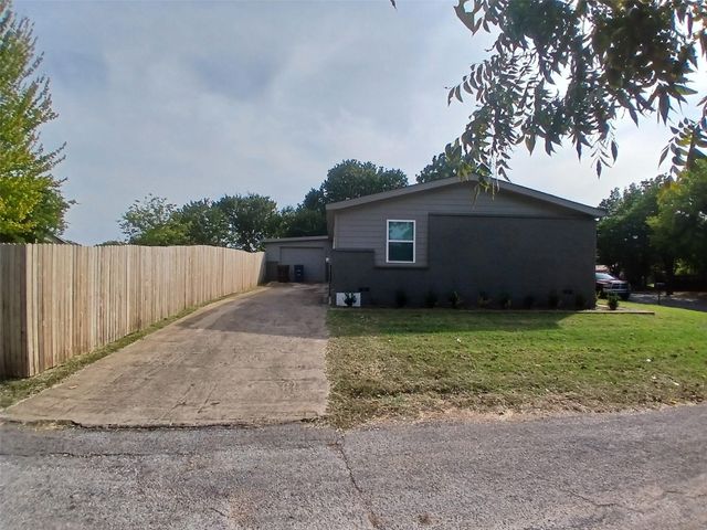 503 Windmere Circle, Corinth, TX 76210