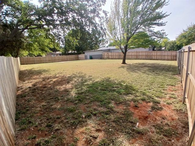 503 Windmere Circle, Corinth, TX 76210