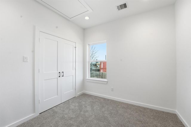 530 N 4th Street, La Porte, TX 77571