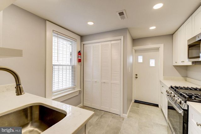1914 10TH ST NW, Washington, DC 20001