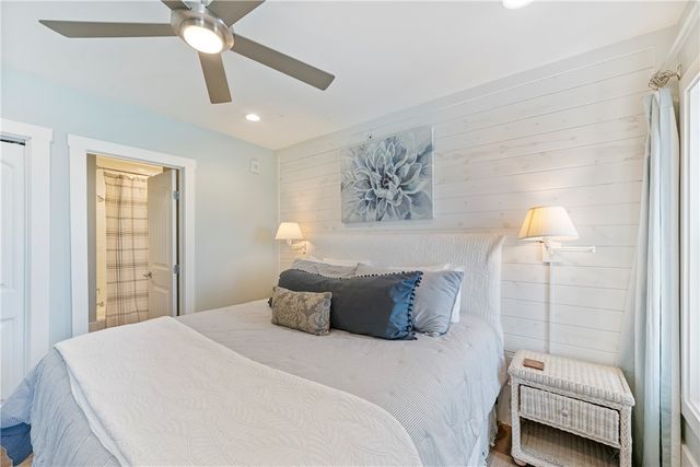 128 Market St 5-103, Port Aransas, TX 78373