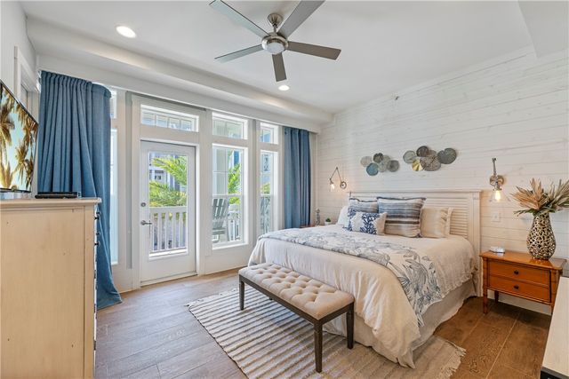 128 Market St 5-103, Port Aransas, TX 78373