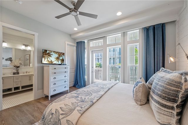 128 Market St 5-103, Port Aransas, TX 78373