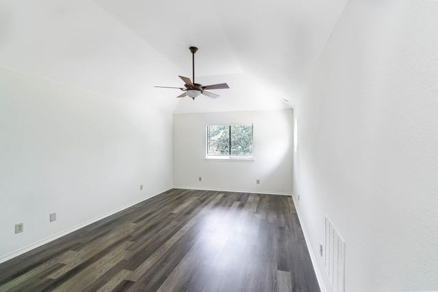 1905 Lansdown Court, Carrollton, TX 75010