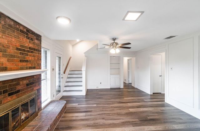 1905 Lansdown Court, Carrollton, TX 75010