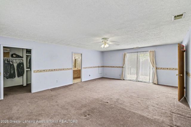 12092 Rupp Road, Grand Ledge, MI 48837