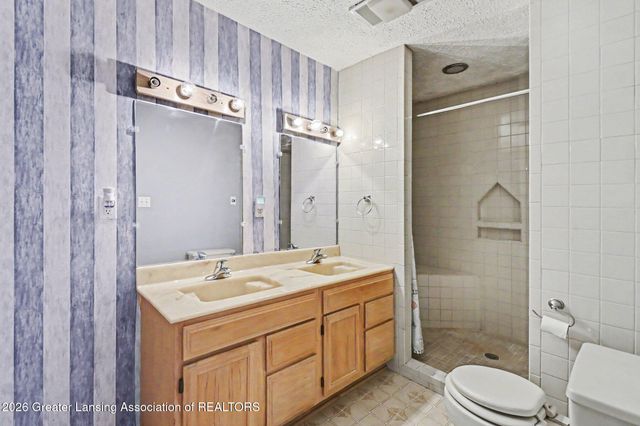 12092 Rupp Road, Grand Ledge, MI 48837