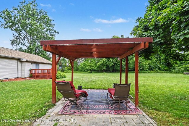 12092 Rupp Road, Grand Ledge, MI 48837