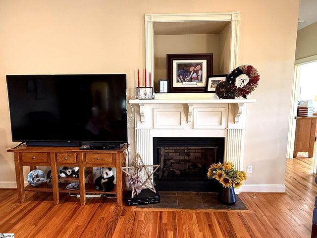 6 Hidden Springs Lane, Taylors, SC 29687