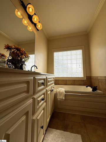 6 Hidden Springs Lane, Taylors, SC 29687