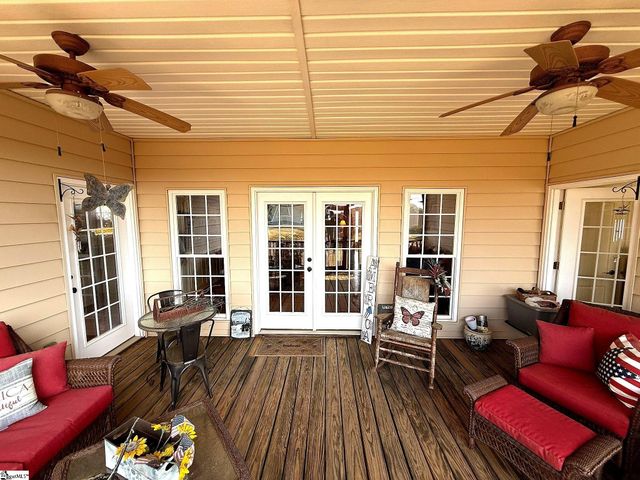 6 Hidden Springs Lane, Taylors, SC 29687