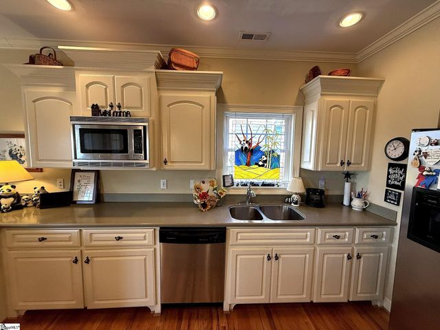 6 Hidden Springs Lane, Taylors, SC 29687