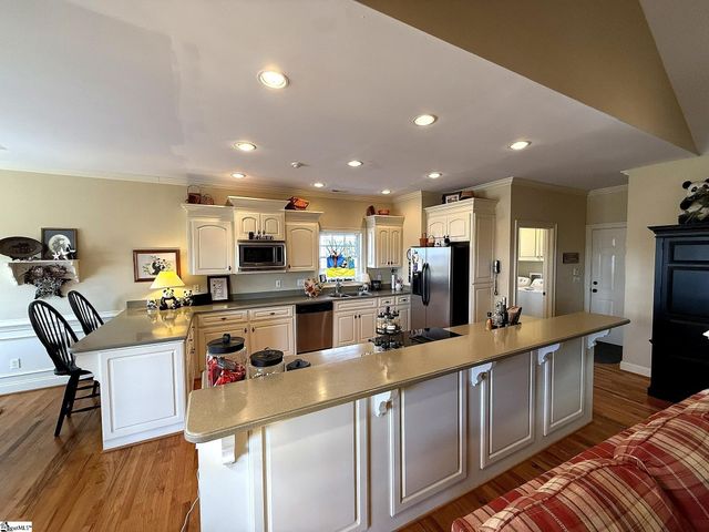 6 Hidden Springs Lane, Taylors, SC 29687