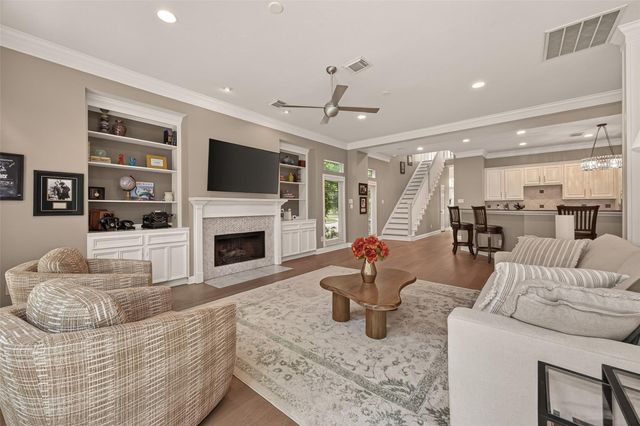 5335 Fairdale Lane, Houston, TX 77056