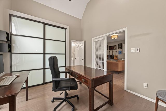 5335 Fairdale Lane, Houston, TX 77056