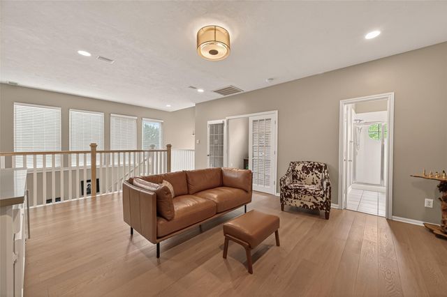 5335 Fairdale Lane, Houston, TX 77056