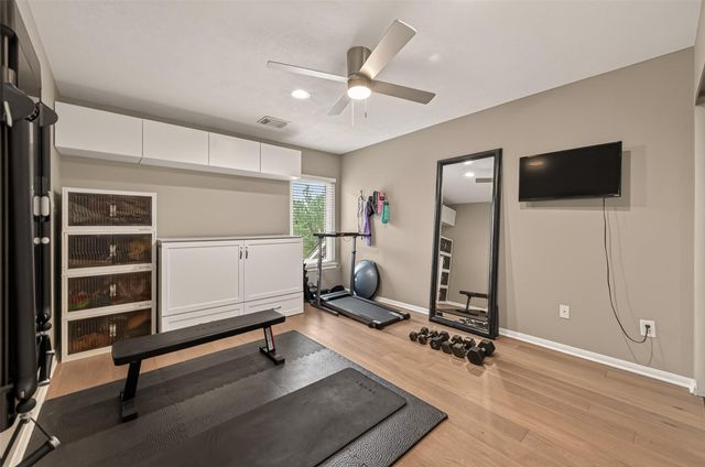 5335 Fairdale Lane, Houston, TX 77056