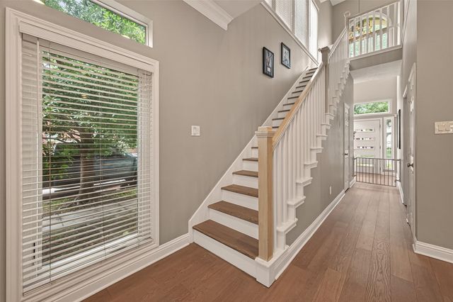 5335 Fairdale Lane, Houston, TX 77056