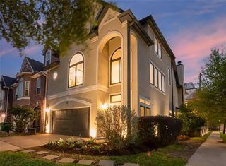 5335 Fairdale Lane, Houston, TX 77056