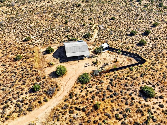 53105 Chia Trail, Pioneertown, CA 92268